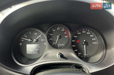 Хэтчбек SEAT Leon 2010 в 