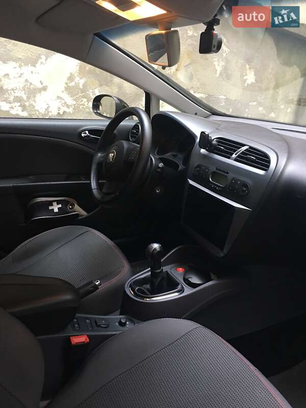 Хэтчбек SEAT Leon 2008 в Львове фото 12 Хэтчбек SEAT Leon 2008 в Львове