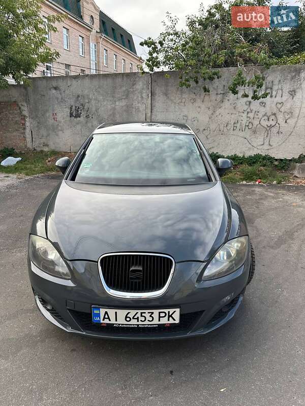 Хетчбек SEAT Leon 2009 в 