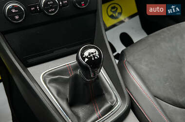 Хэтчбек SEAT Leon 2014 в 