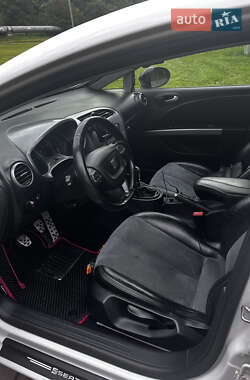 Хэтчбек SEAT Leon 2011 в 