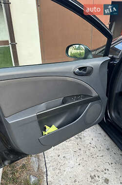 Хэтчбек SEAT Leon 2007 в 