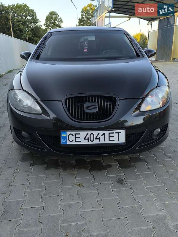 Хэтчбек SEAT Leon 2006 в 