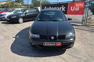 Хетчбек SEAT Leon 2001 в 
