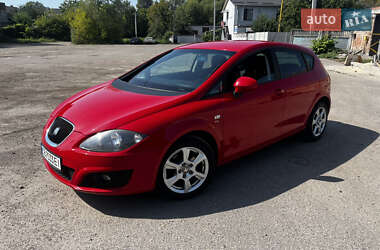 Хэтчбек SEAT Leon 2010 в Чернигове