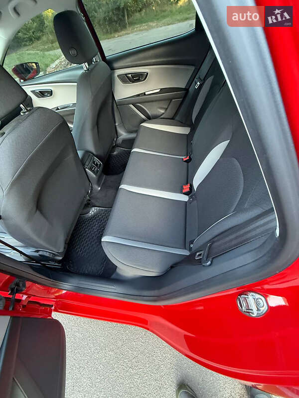 Хэтчбек SEAT Leon 2013 в Кривом Роге