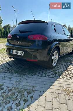 Хэтчбек SEAT Leon 2009 в 