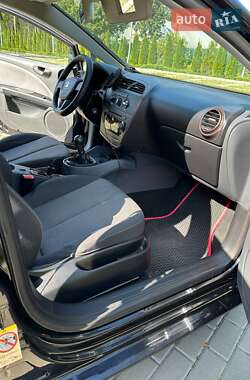 Хэтчбек SEAT Leon 2009 в 