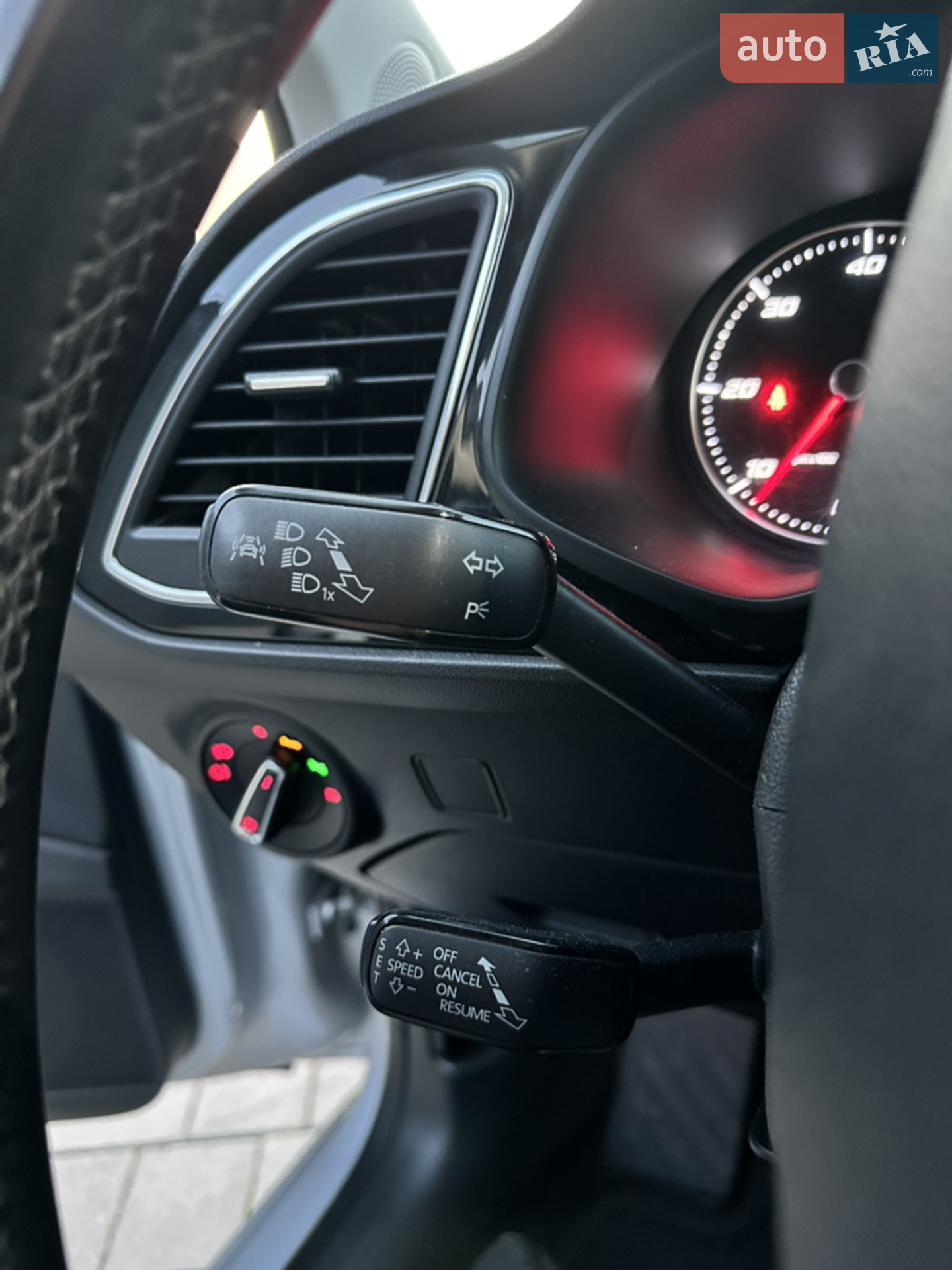 2015 SEAT Leon - мініатюра 14