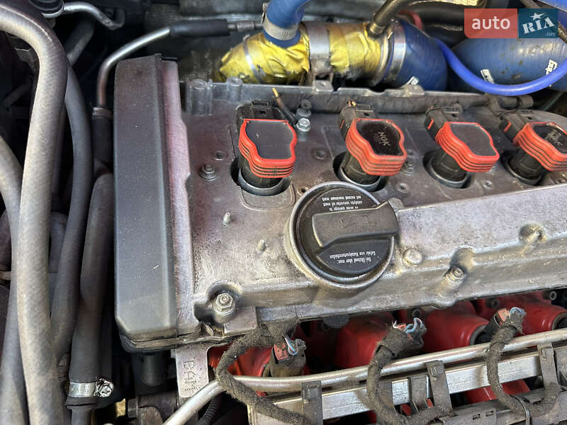 Хетчбек SEAT Leon 2004 в Кам'янському