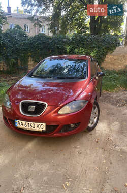 Хэтчбек SEAT Leon 2005 в 