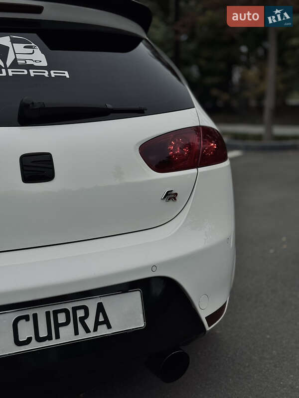 Хэтчбек SEAT Leon 2010 в Днепре