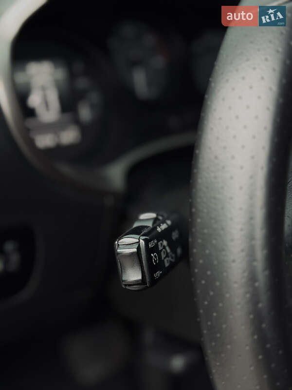 Хэтчбек SEAT Leon 2010 в Днепре