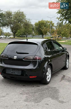 Хэтчбек SEAT Leon 2008 в 