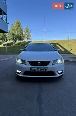 Хэтчбек SEAT Leon 2013 в 