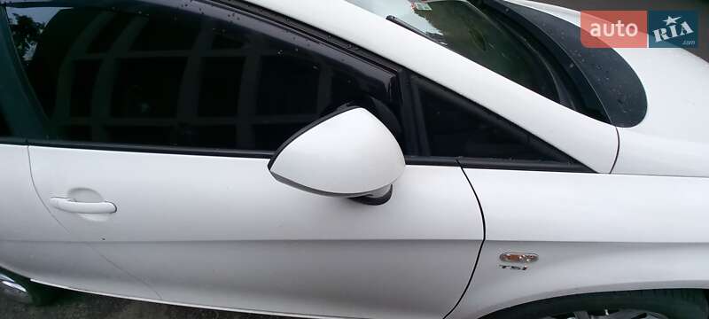 Хетчбек SEAT Leon 2010 в Києві