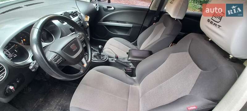 Хетчбек SEAT Leon 2010 в Києві