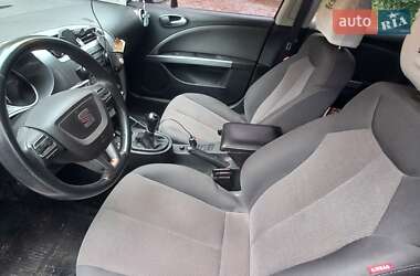 Хэтчбек SEAT Leon 2010 в 