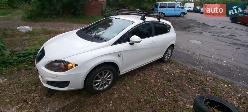Хетчбек SEAT Leon 2010 в Києві