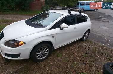 Хэтчбек SEAT Leon 2010 в 
