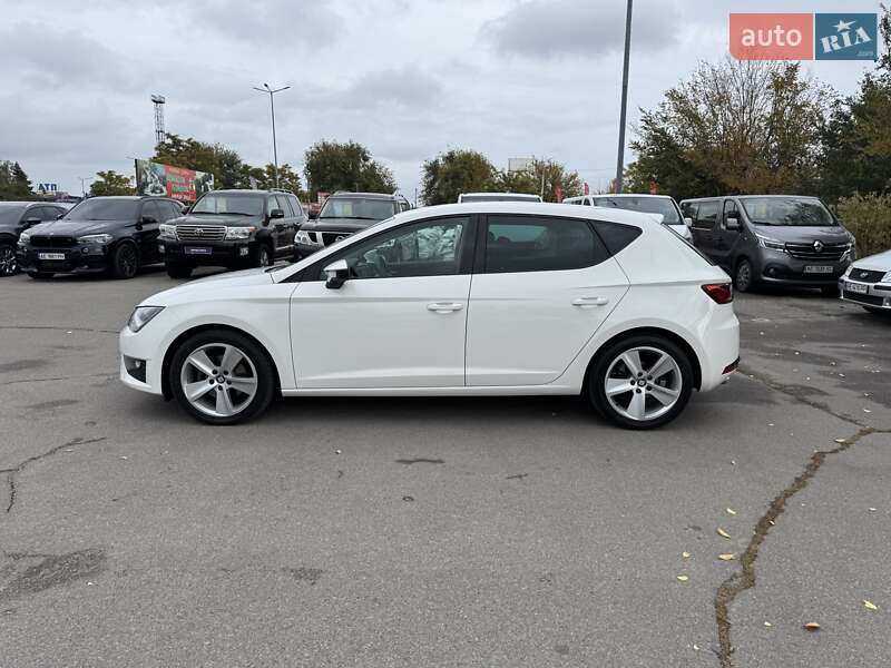 Хэтчбек SEAT Leon 2016 в Днепре