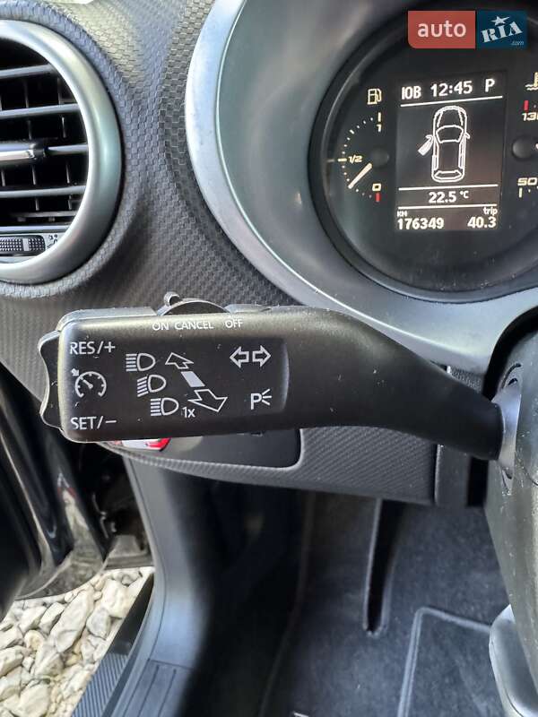 Хэтчбек SEAT Leon 2010 в Луцке