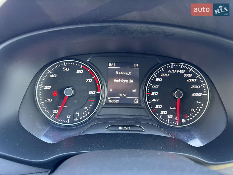 Хэтчбек SEAT Leon 2017 в Киеве