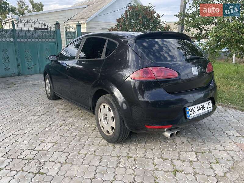Хетчбек SEAT Leon 2007 в Миколаєві