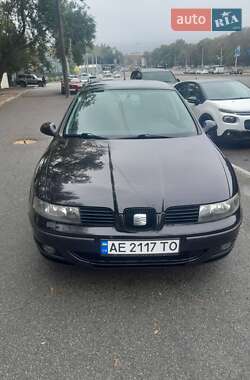 Хэтчбек SEAT Leon 2004 в 