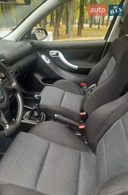 Хэтчбек SEAT Leon 2004 в 