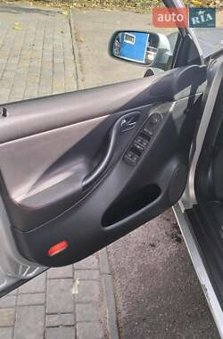 Хэтчбек SEAT Leon 2003 в Николаеве