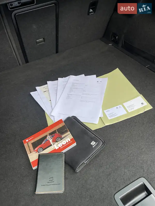 Универсал SEAT Leon 2022 в Луцке документ