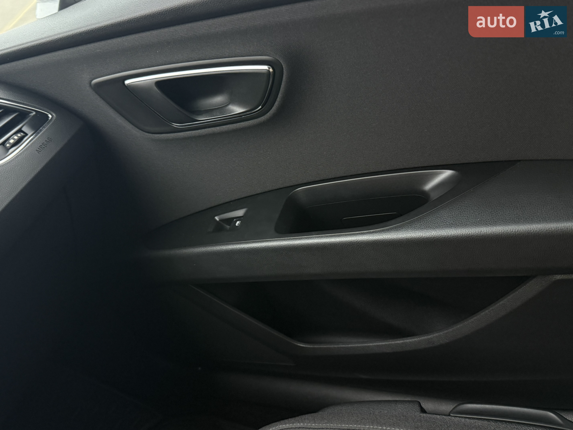 2015 SEAT Leon - мініатюра 12