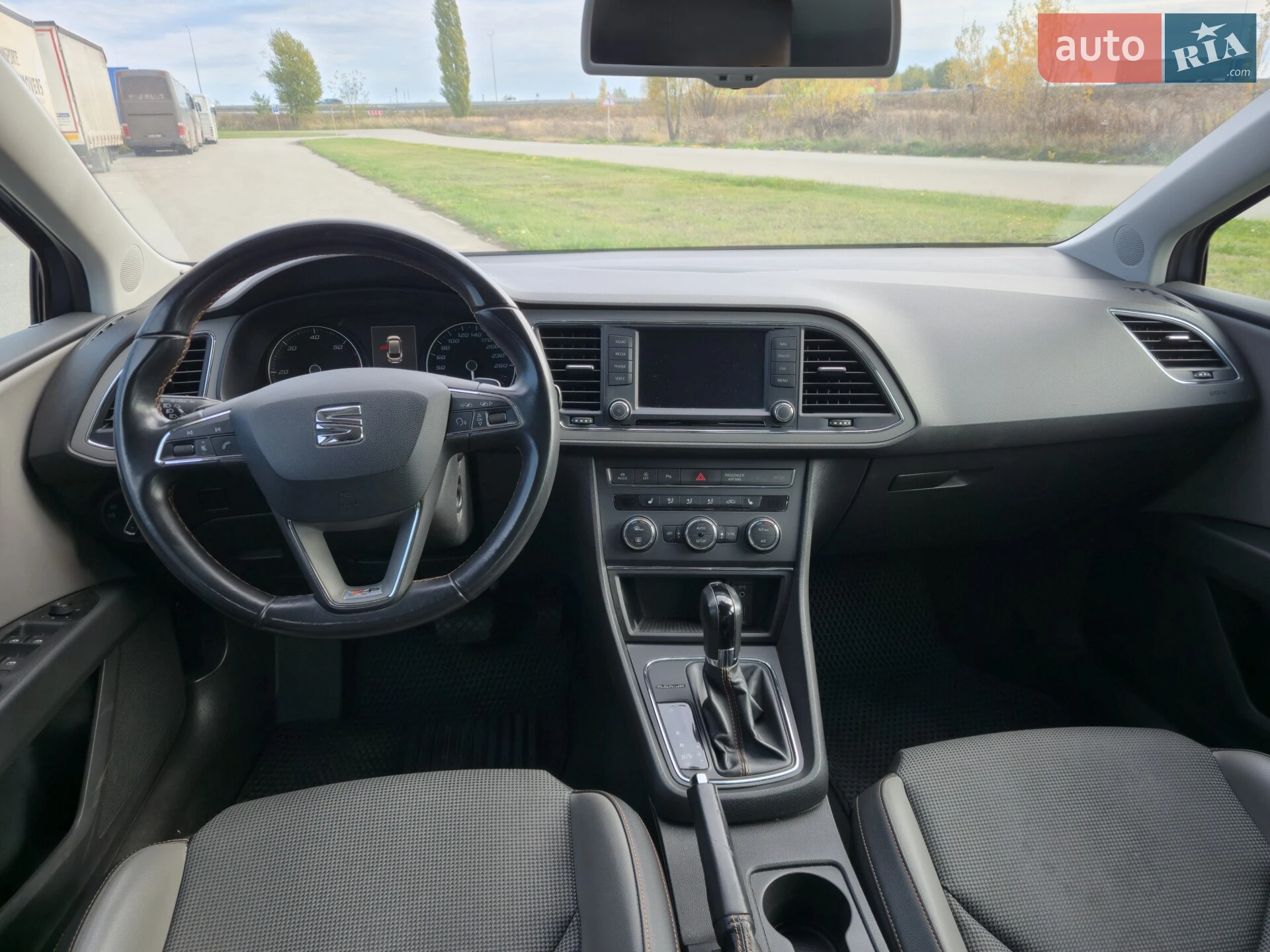 2015 SEAT Leon - мініатюра 2