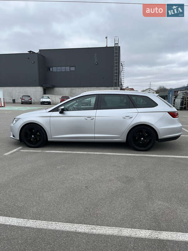 Универсал SEAT Leon 2015 в Ирпене