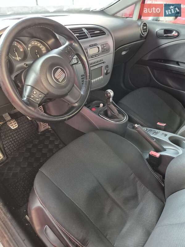 Хэтчбек SEAT Leon 2008 в Киеве фото 25 Хэтчбек SEAT Leon 2008 в Киеве