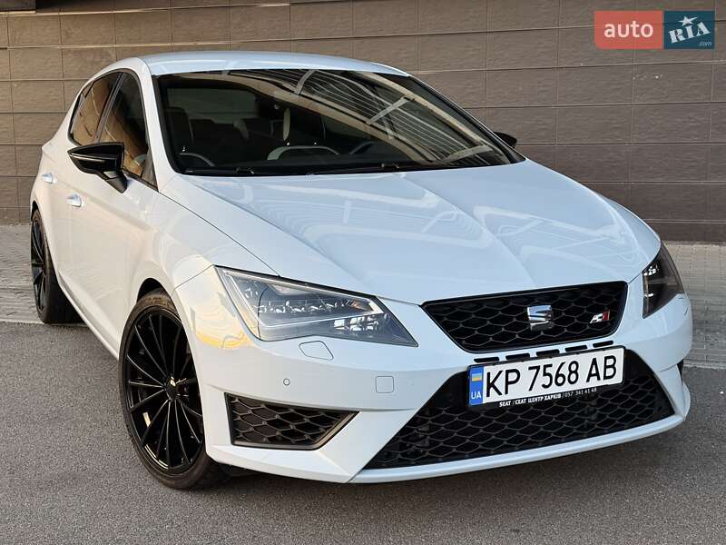 Хэтчбек SEAT Leon 2016 в Киеве фото 3 Хэтчбек SEAT Leon 2016 в Киеве