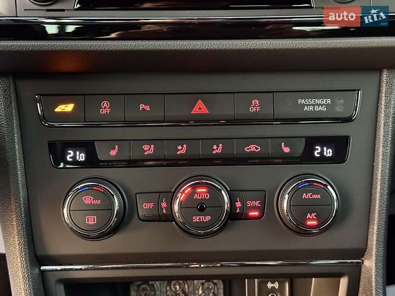 Хэтчбек SEAT Leon 2016 в Киеве фото 48 Хэтчбек SEAT Leon 2016 в Киеве