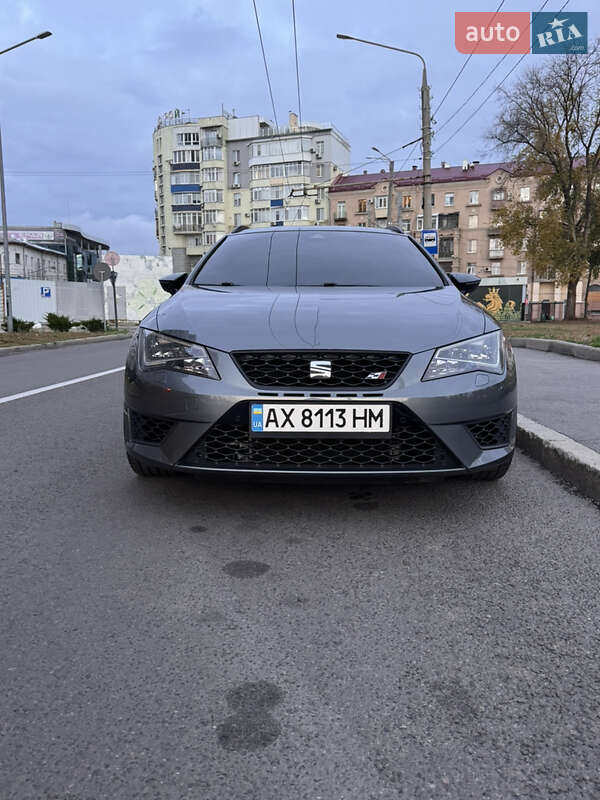 Хетчбек SEAT Leon 2016 в Харкові
