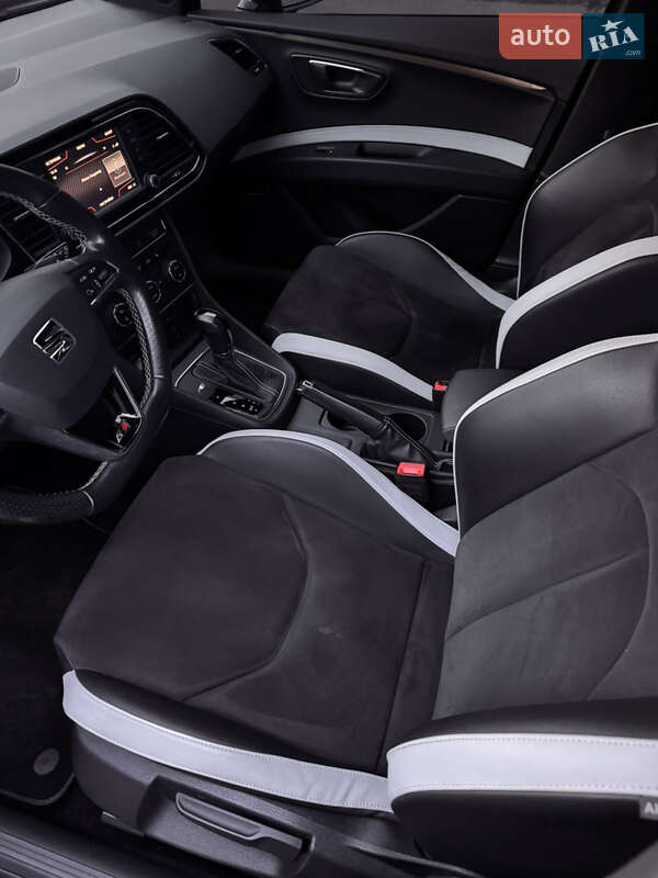 Хетчбек SEAT Leon 2016 в Харкові