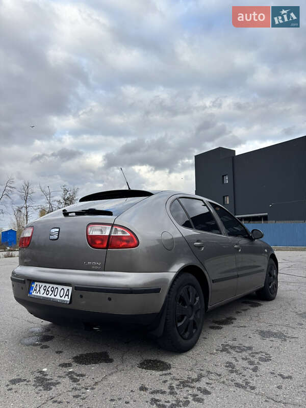 Хетчбек SEAT Leon 2003 в Харкові