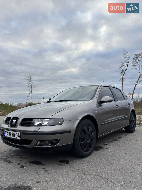 Хетчбек SEAT Leon 2003 в Харкові