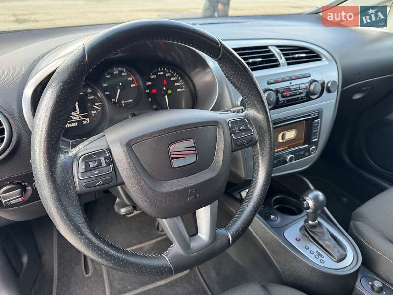 Хетчбек SEAT Leon 2010 в Луцьку