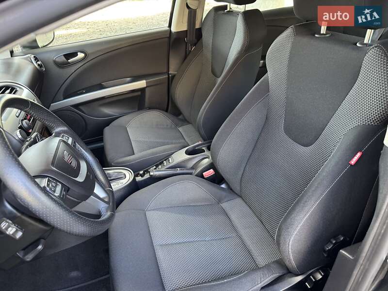 Хетчбек SEAT Leon 2010 в Луцьку