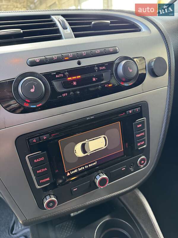 Хетчбек SEAT Leon 2010 в Луцьку