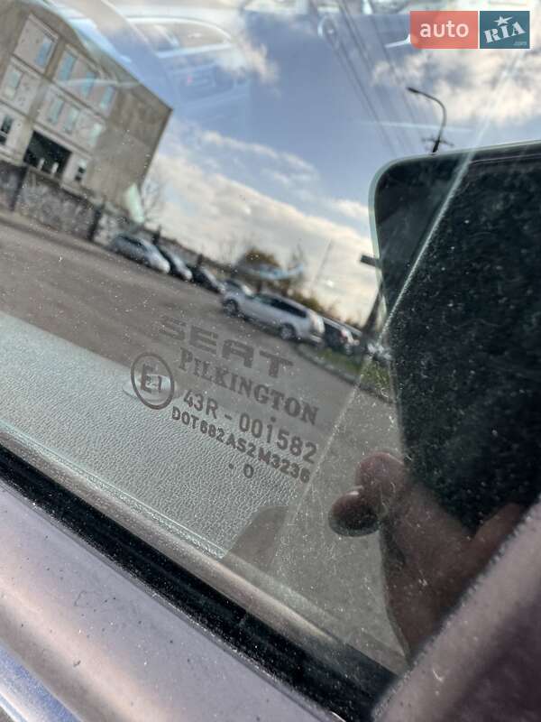 Хетчбек SEAT Leon 2010 в Луцьку