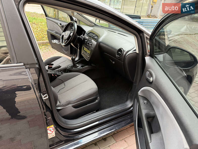 Хэтчбек SEAT Leon 2011 в Харькове фото 5 Хэтчбек SEAT Leon 2011 в Харькове