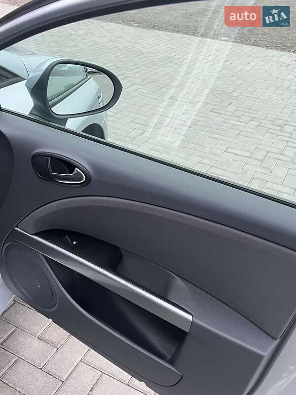 Хетчбек SEAT Leon 2009 в Рівному фото 15 Хетчбек SEAT Leon 2009 в Рівному