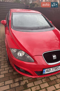 Хетчбек SEAT Leon 2011 в Михайлівці-Рубежівці