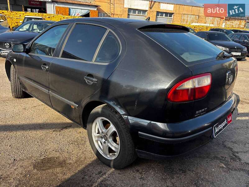 Хетчбек SEAT Leon 2001 в Запоріжжі